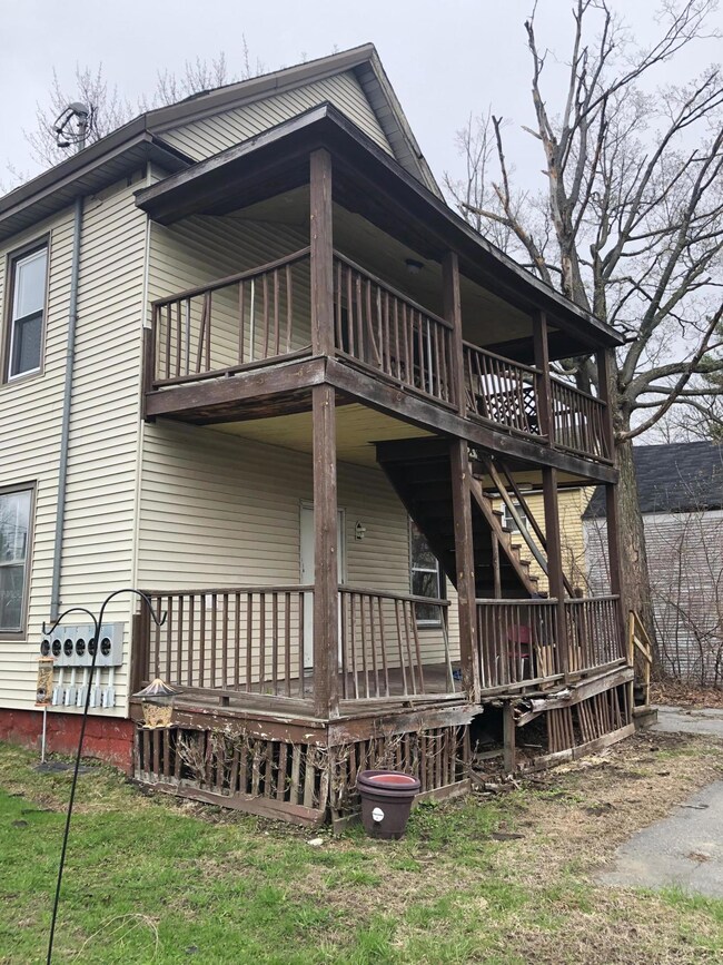 12 School St, Waterville, ME 04901 - photo 3