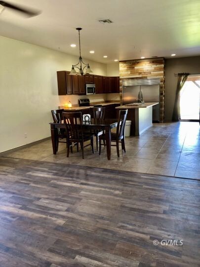 Dining, Kitchen