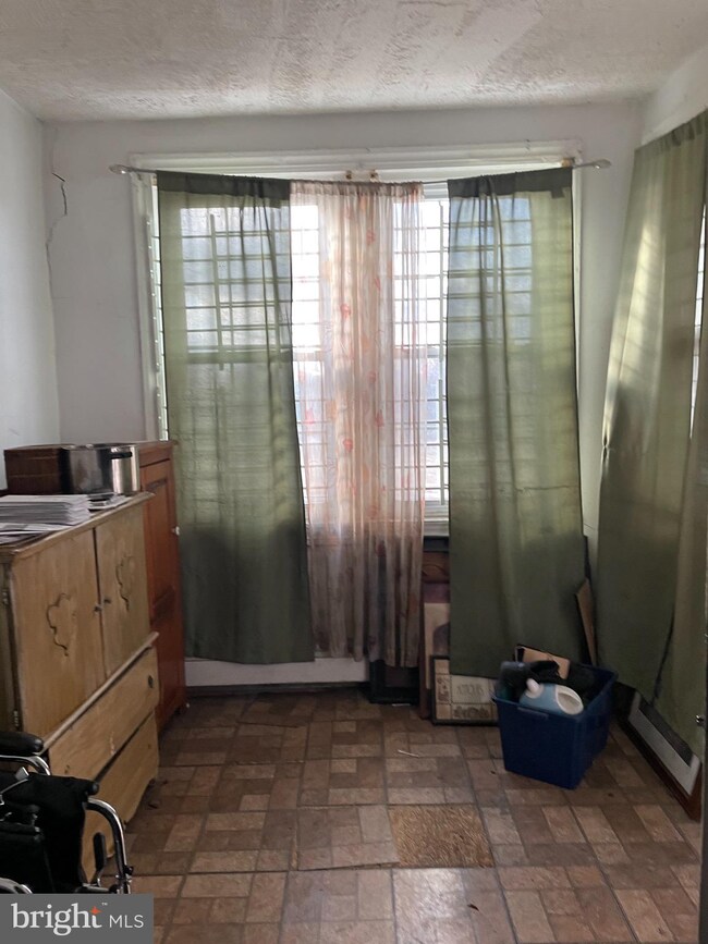 1462 S 4th St, Camden, NJ 08104 - photo 5