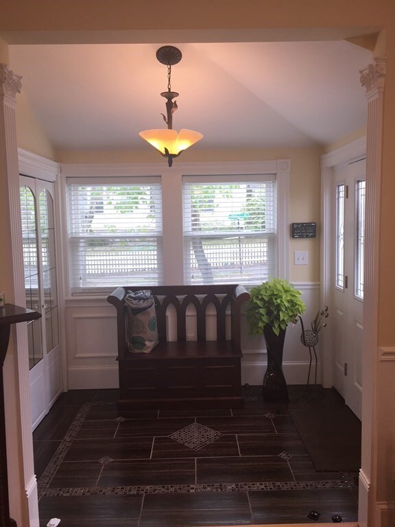 57 Hale St unit 57, Newton Upper Falls, MA 02464 - photo 2