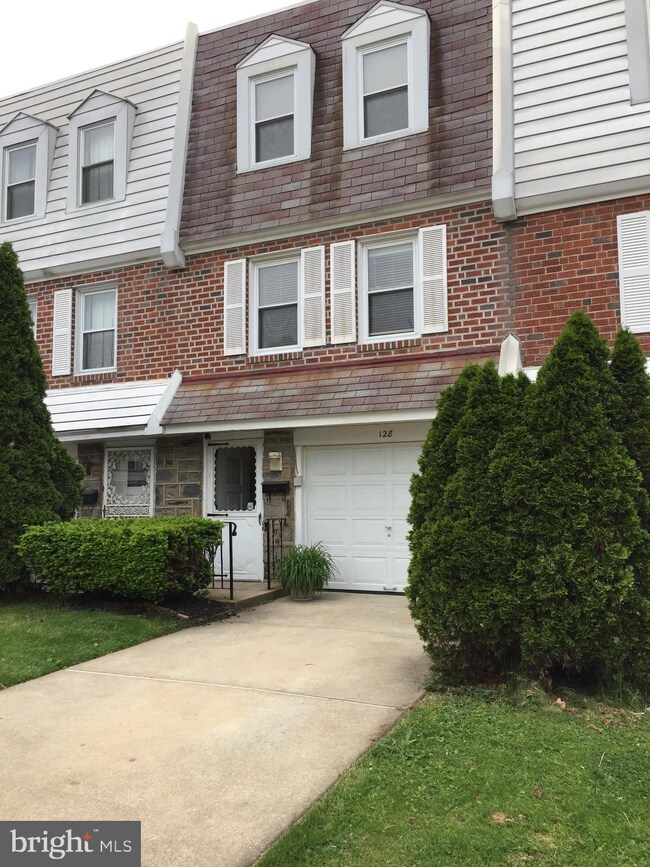 128 Botanic Ct, Upper Darby, PA 19082 - photo 3