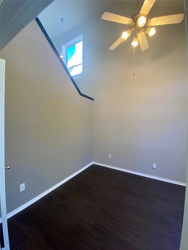 1901 Bridgeport Dr, Providence Village, TX 76227 - photo 4