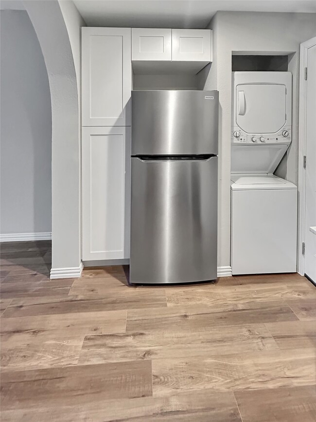 1321 Emily Rd unit 4101, Dallas, TX 75240 - photo 5