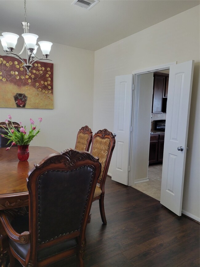 371 Lake Line Dr, Alvin, TX 77511 - photo 4