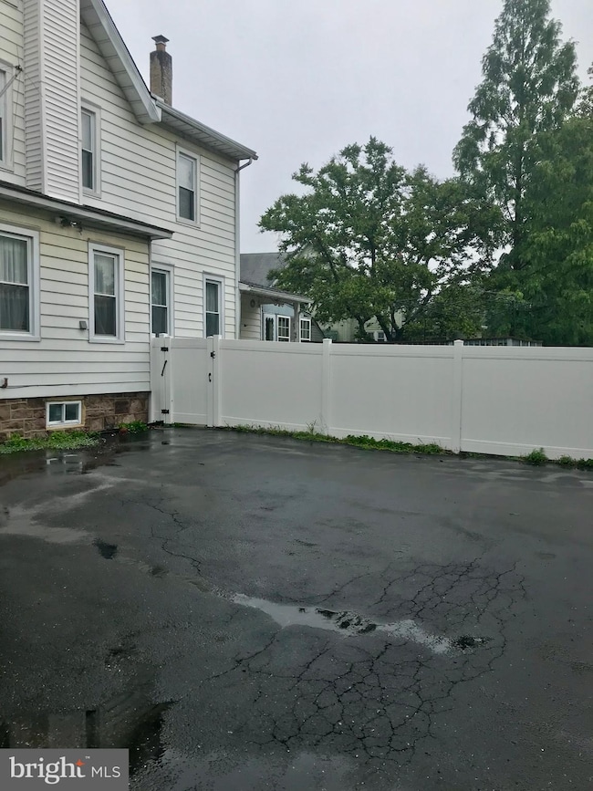 902 Cinnaminson Ave, Palmyra, NJ 08065 - photo 3