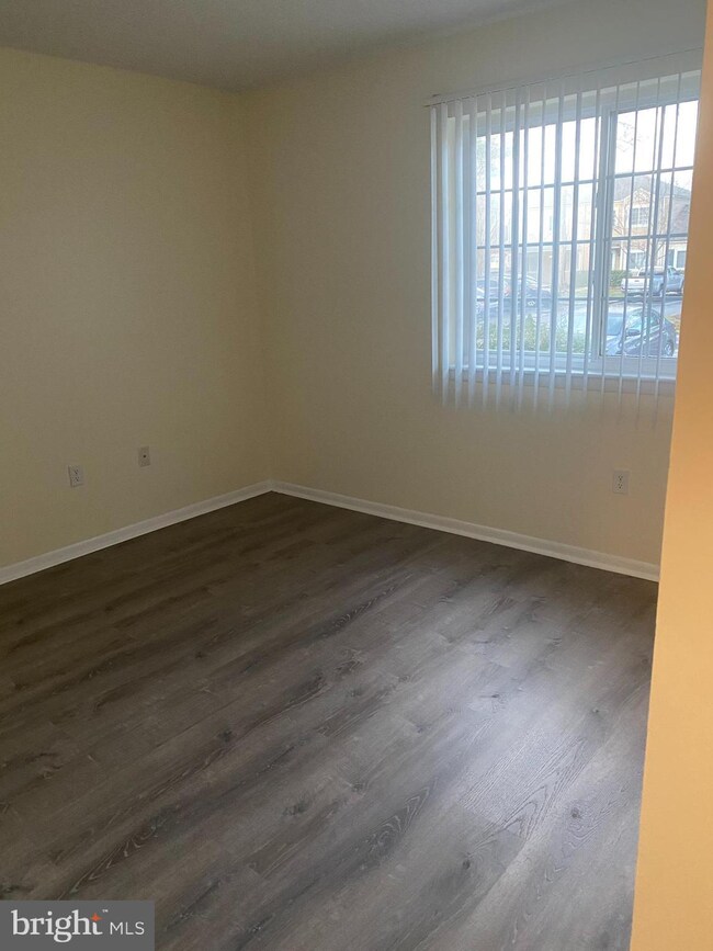 11436 Ledbury Way, Germantown, MD 20876 - photo 7