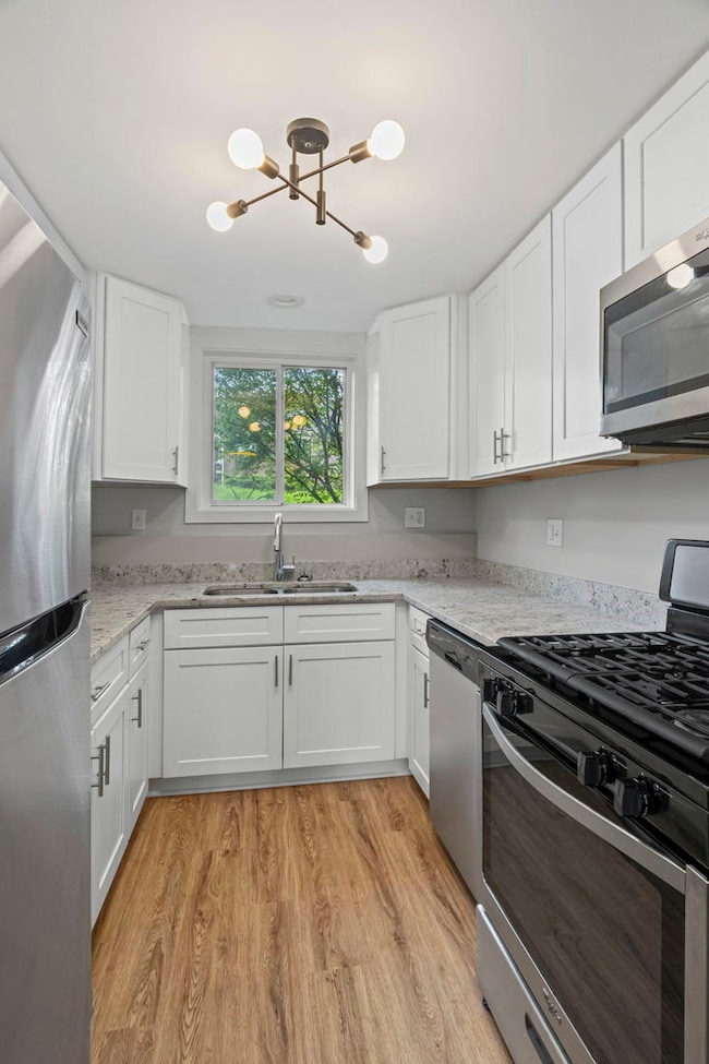 764 Terrace Ct unit A, Elgin, IL 60120 - photo 4