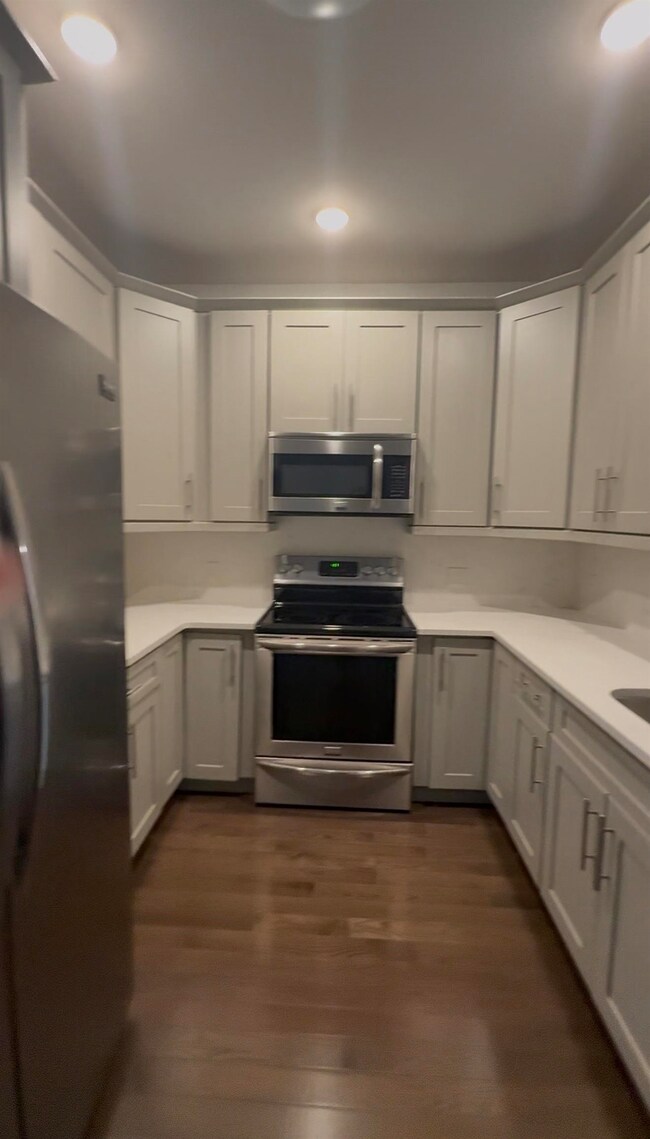 304 Broadway unit 206, Bayonne, NJ 07002 - photo 6