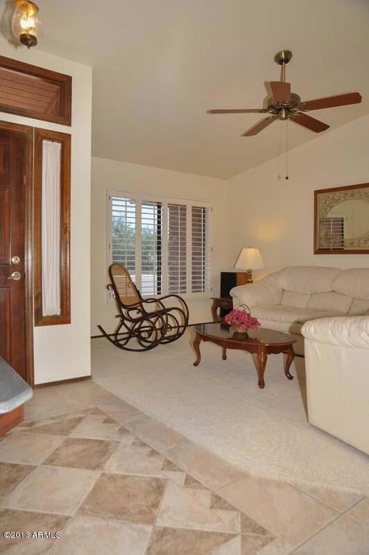 Foyer-Living Room