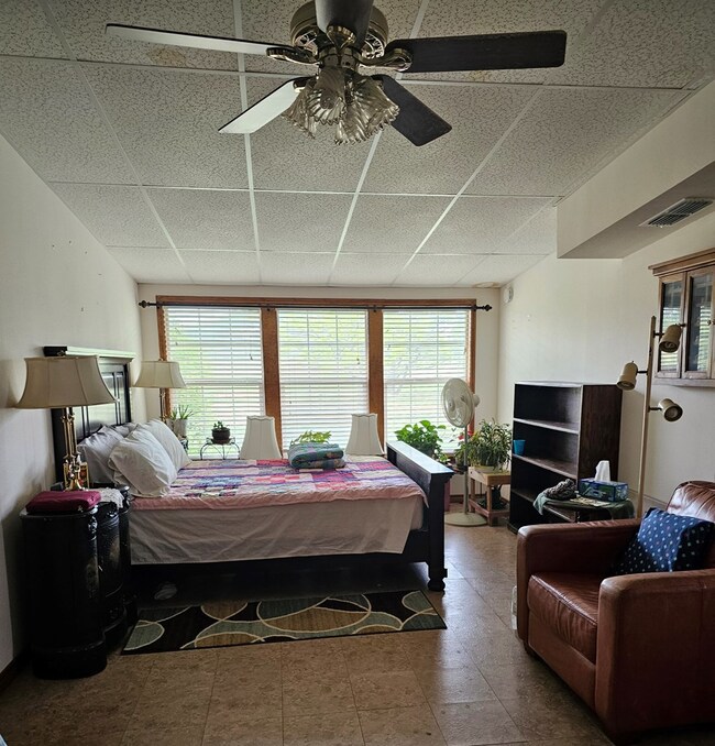 314 Squirrel Run unit 700, Fredericksburg, TX 78624 - photo 7