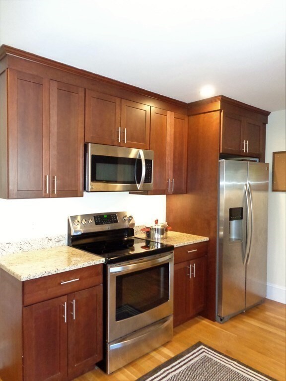 35 Cambria Rd unit 2, Waltham, MA 02453 - photo 4