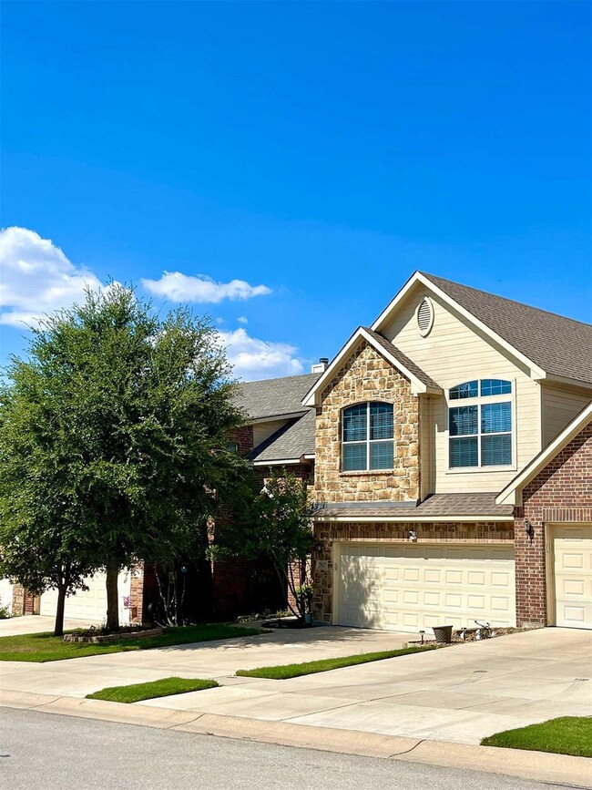 262 Emma Call Ct, Decatur, TX 76234 - photo 2