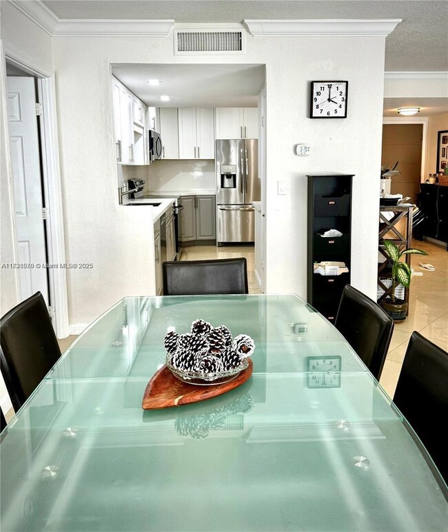 The Vintage unit 212, Bay Harbor Islands, FL 33154 - photo 5