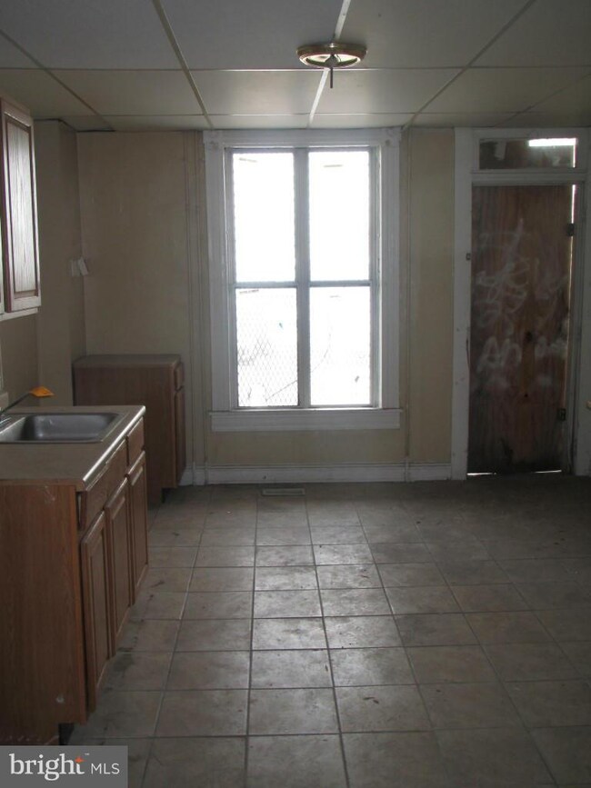 2712 E Monument St, Baltimore, MD 21205 - photo 3