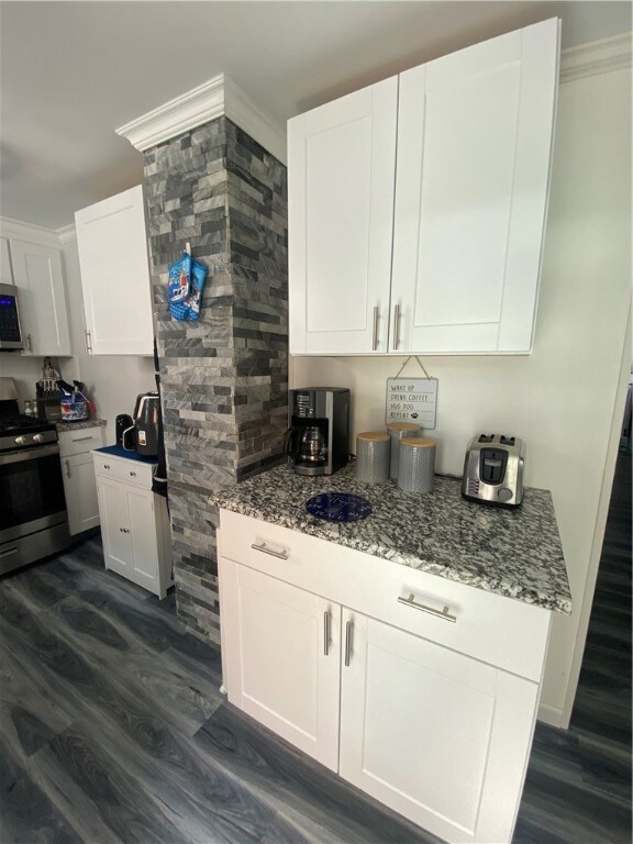 26 Kenway Ave, Warwick, RI 02889 - photo 6