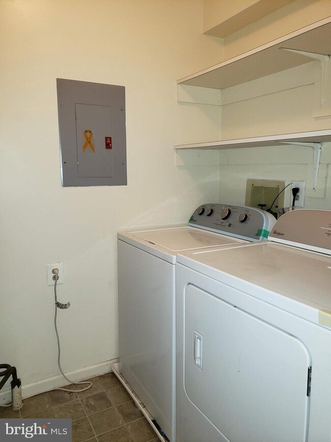 5 Buena Ct unit 5, Blackwood, NJ 08012 - photo 7