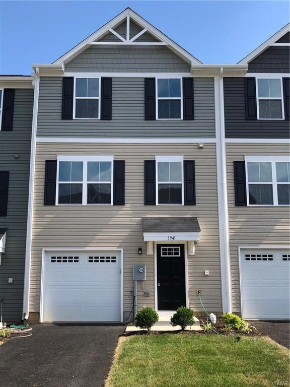 Welcome to 1941 Alex Road