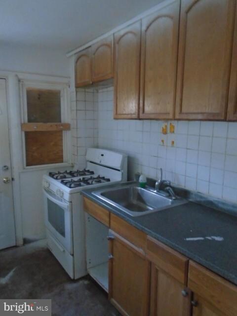 3812 Elmley Ave, Baltimore, MD 21213 - photo 5