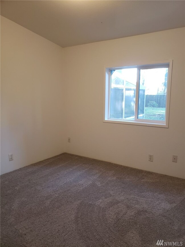 10803 Vail Rd SE, Yelm, WA 98597 - photo 4