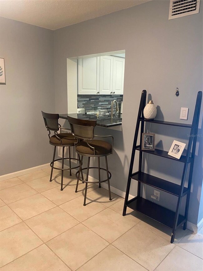 2763 Woodgate Ln unit 208, Sarasota, FL 34231 - photo 7