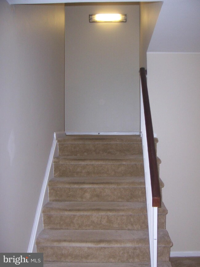 4052A Grays Pointe Rd unit A, Fairfax, VA 22033 - photo 4