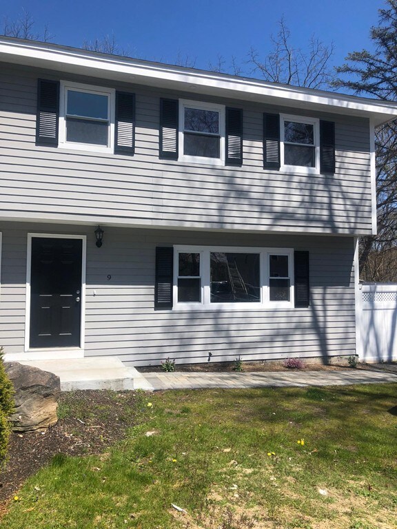 9 Warren St unit 9, Maynard, MA 01754 - photo 4