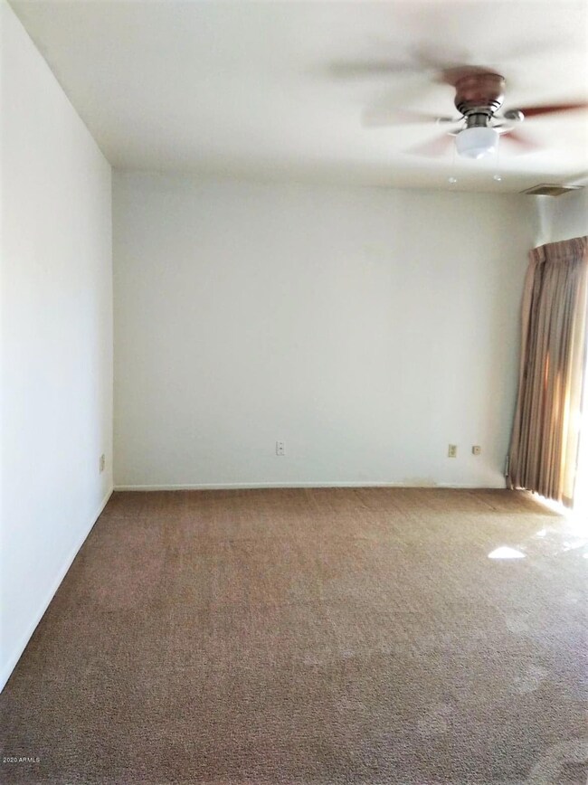 7515 W Mackenzie Dr, Phoenix, AZ 85033 - photo 5