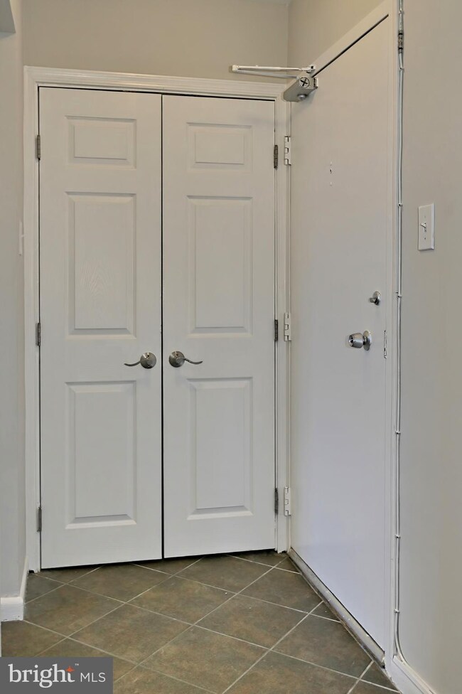 4401 Lee Hwy unit 22, Arlington, VA 22207 - photo 6