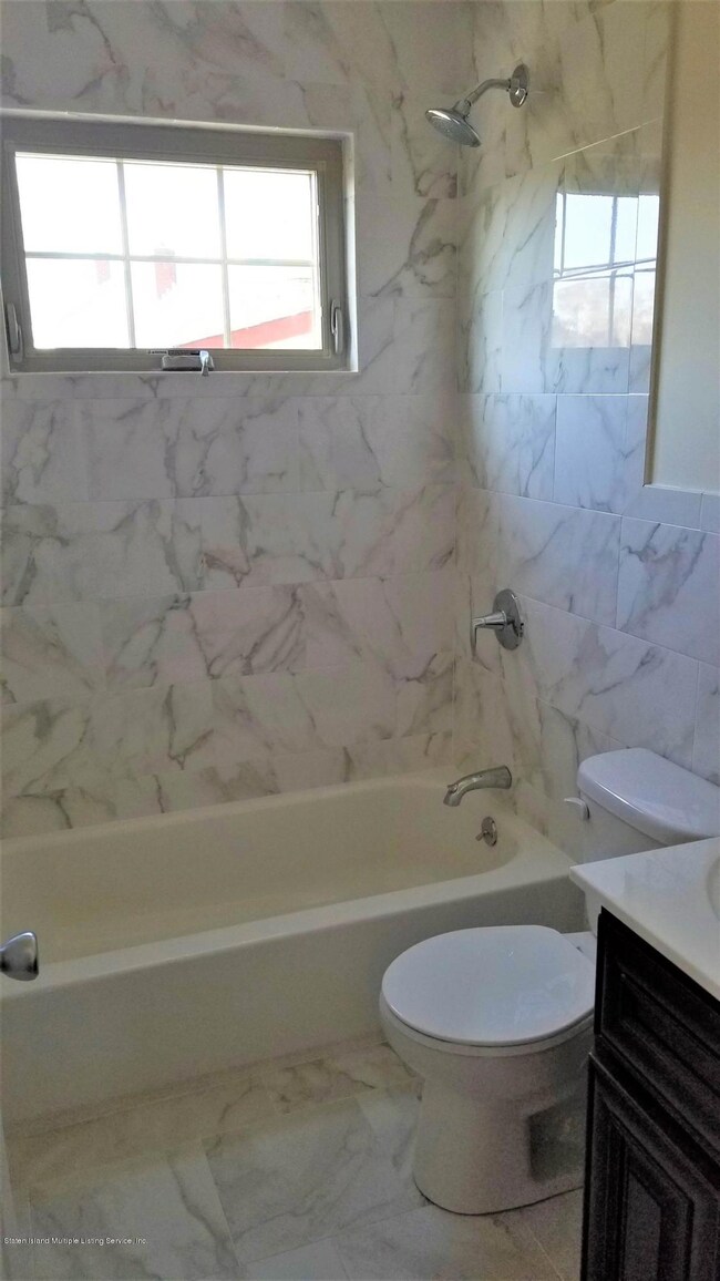 19 Canterbury Ave unit B, Staten Island, NY 10314 - photo 5