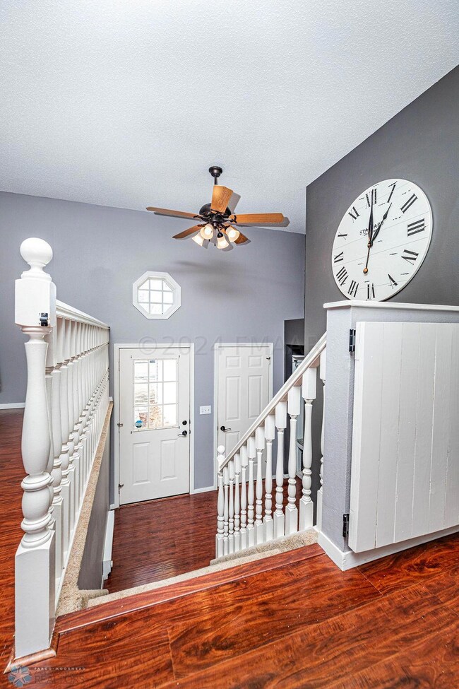 1457 Sheyenne Park Ct, West Fargo, ND 58078 - photo 3