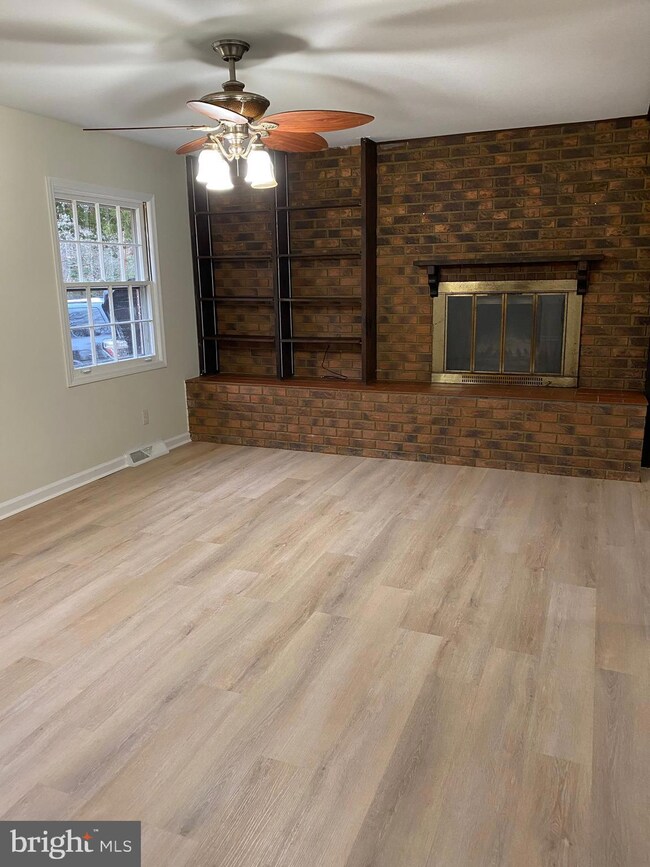 45255 Cove Manor Rd, California, MD 20619 - photo 5