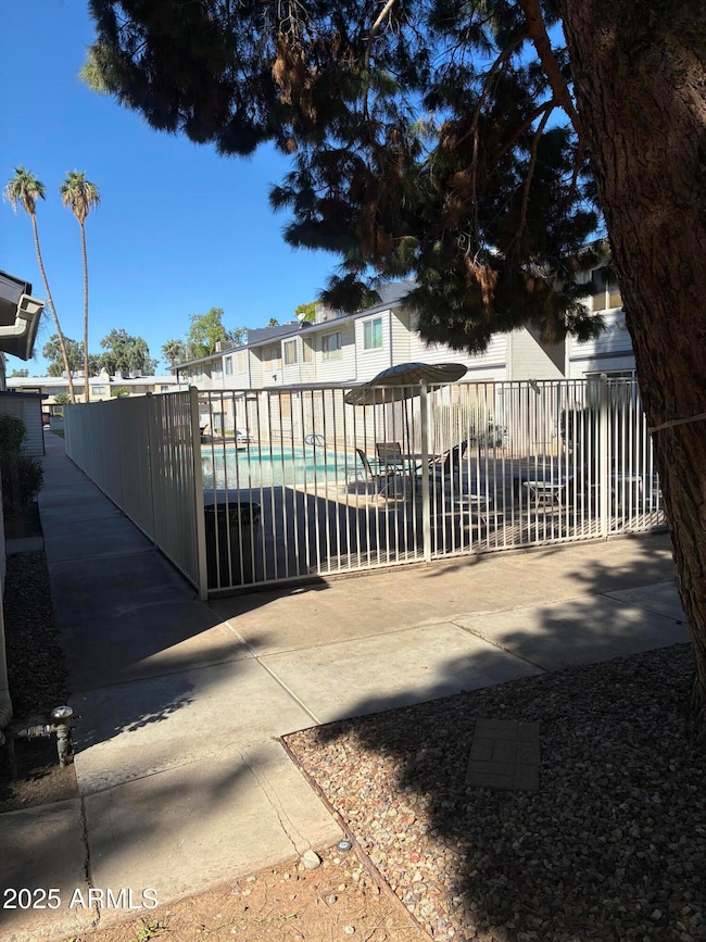 2549 W Berridge Ln unit A223, Phoenix, AZ 85017 - photo 6