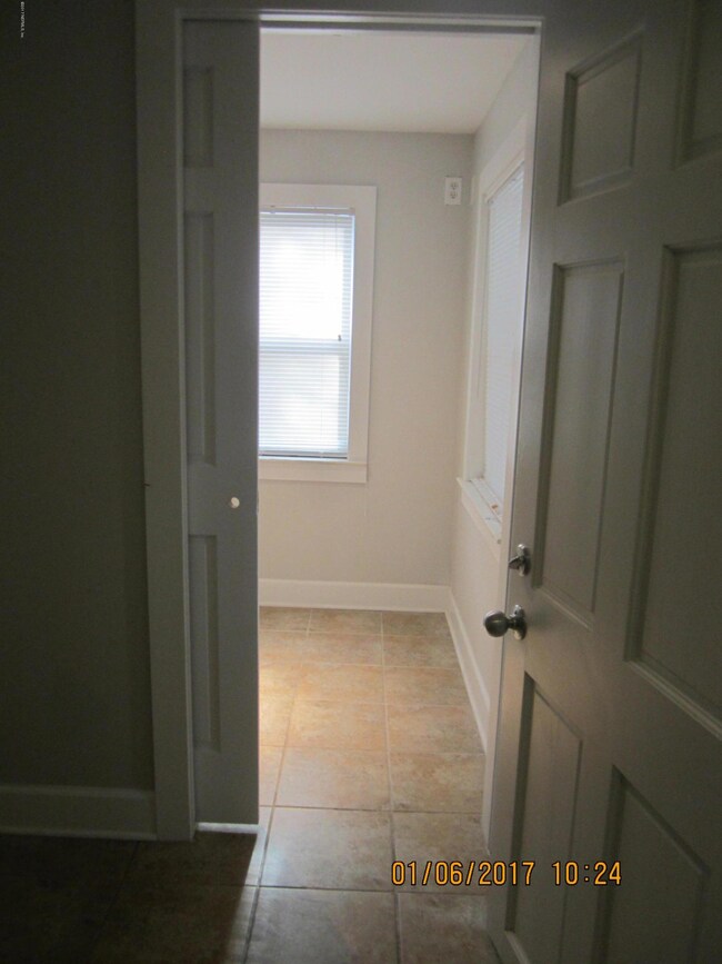 3946 Boone Park Ave, Jacksonville, FL 32205 - photo 5