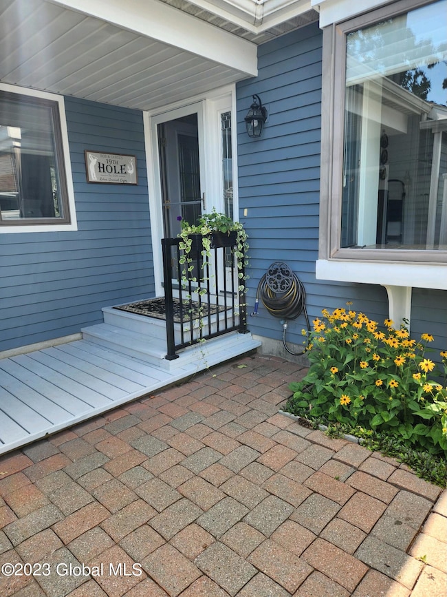 7 S Collins Terrace, Saratoga Springs, NY 12866 - photo 4