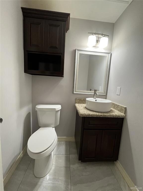 916 W 2nd St, Weslaco, TX 78596 - photo 5