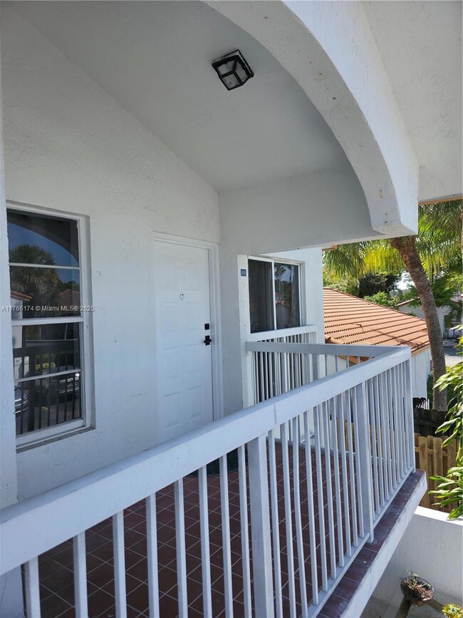 15328 SW 77th Ln unit 203, Miami, FL 33193 - photo 4