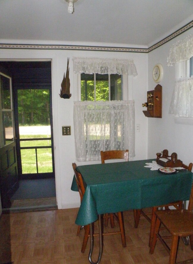 9 Dining Room