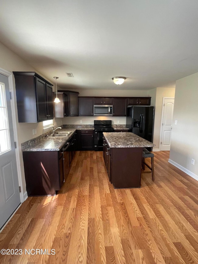 405 Duncan Dr S, Richlands, NC 28574 - photo 6