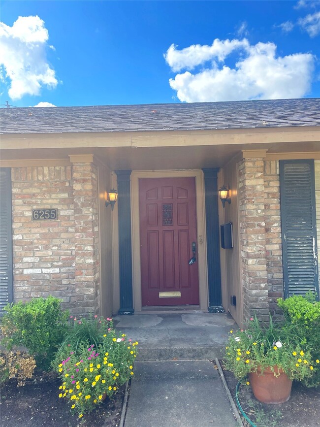 6255 Piping Rock Ln, Houston, TX 77057 - photo 5