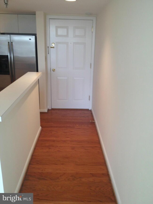 Residences at Market Square - East Tower unit PH04, Washington, DC 20004 - photo 3