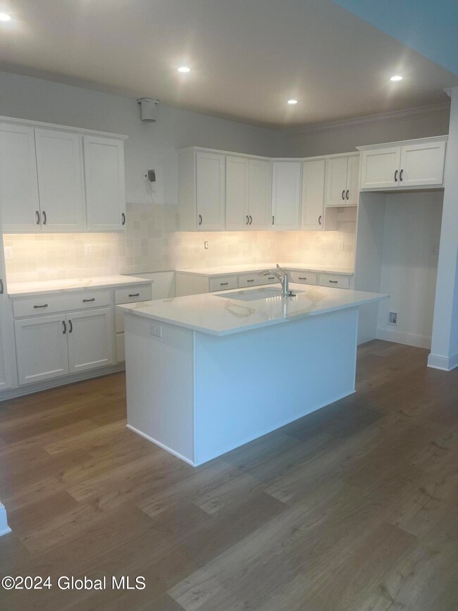 3 Cam Kitchen 1