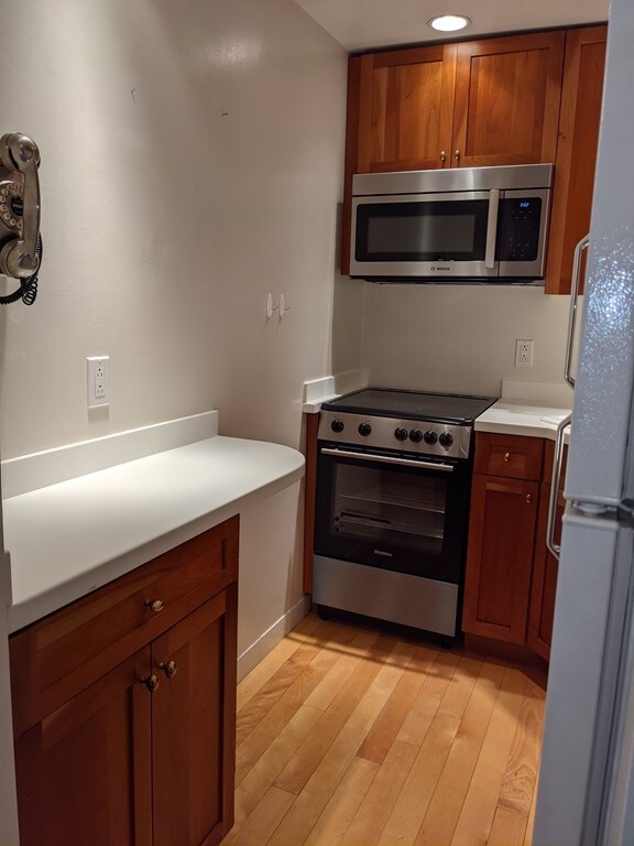 97 Mount Vernon St unit 34, Boston, MA 02108 - photo 7