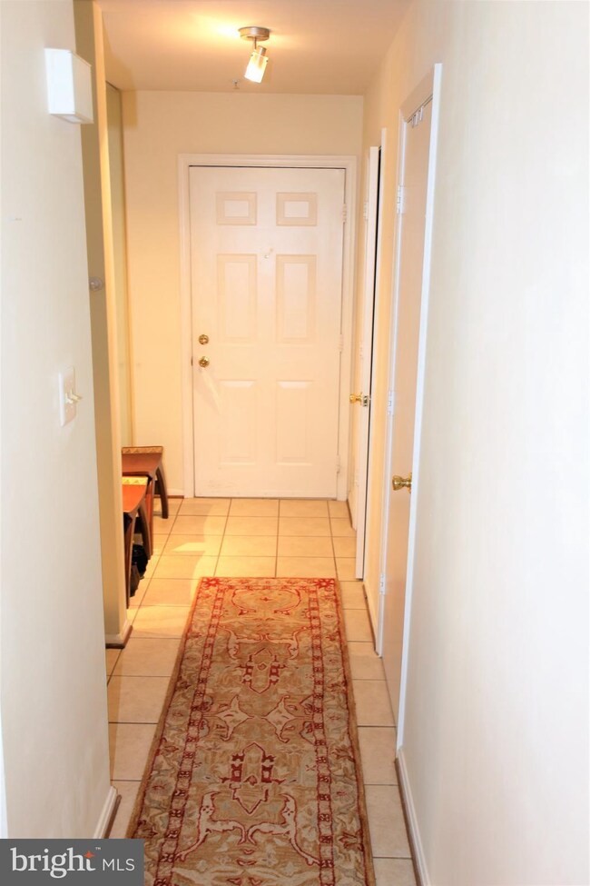 12540 Granite Ridge Dr, North Potomac, MD 20878 - photo 2