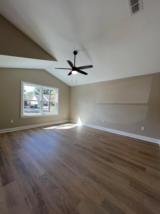 133 Lance Ln, Crawfordville, FL 32327 - photo 4