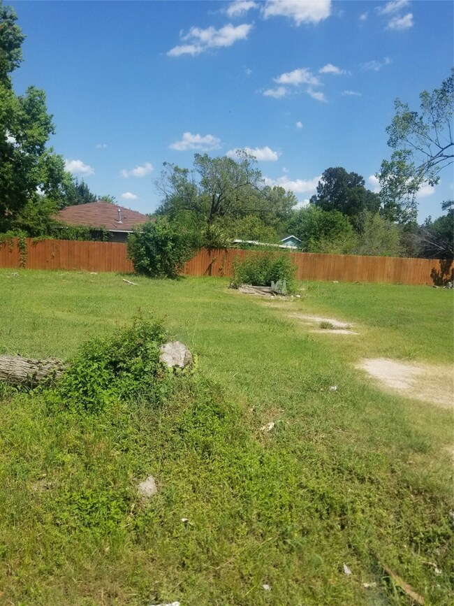 7020 Bleker St, Houston, TX 77016 - photo 4