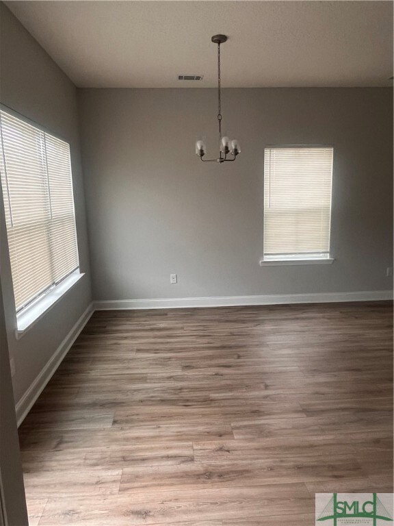 562 Fairview Cir, Hinesville, GA 31313 - photo 2