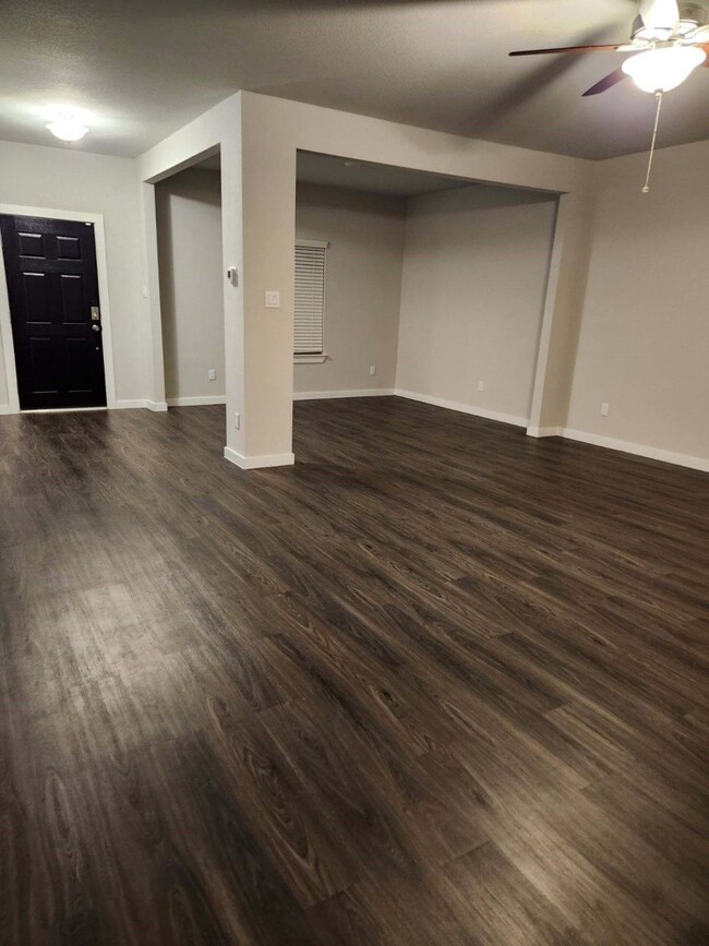 359 Jewett Meadow Dr, Magnolia, TX 77354 - photo 5