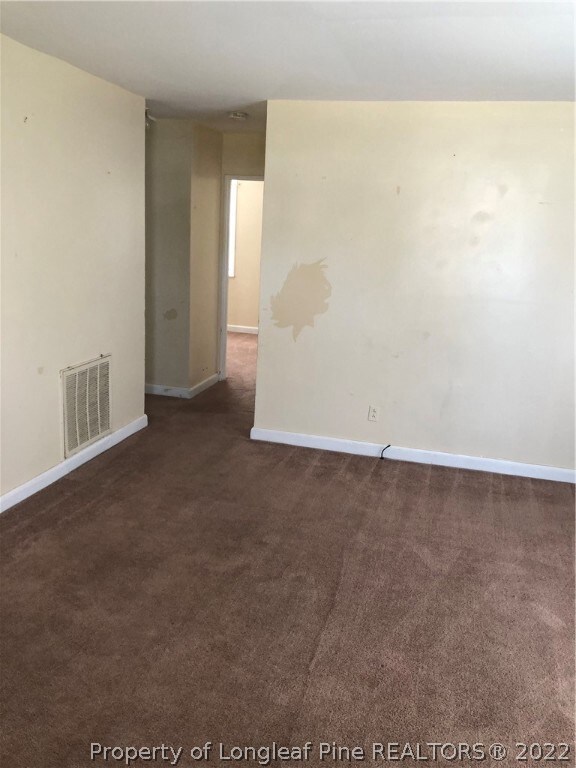 486 Mcbain Dr, Fayetteville, NC 28305 - photo 5