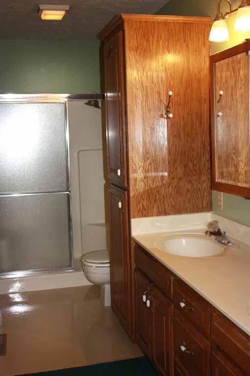 11 Master Bath.jpg