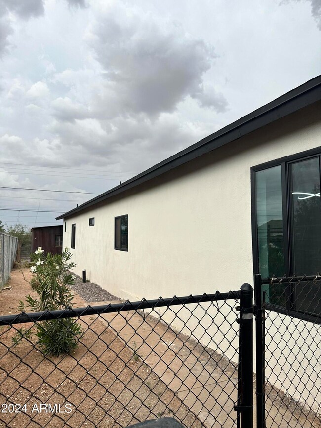 308 N F Ave, Douglas, AZ 85607 - photo 5